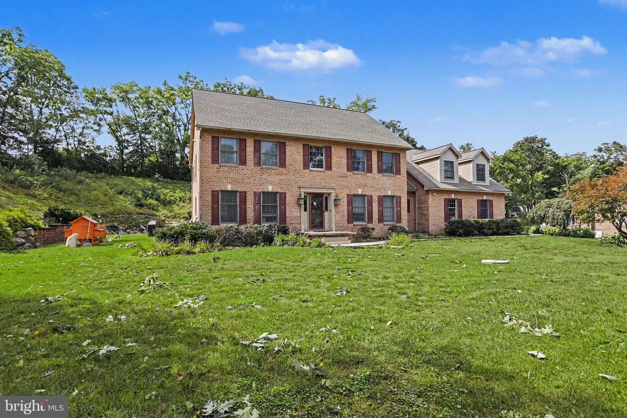 2005 WOODBERRY ROAD