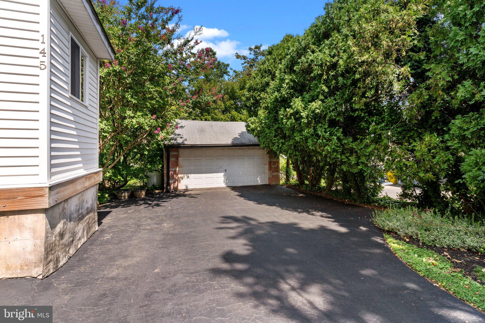 BELMONT HILLS - Residential