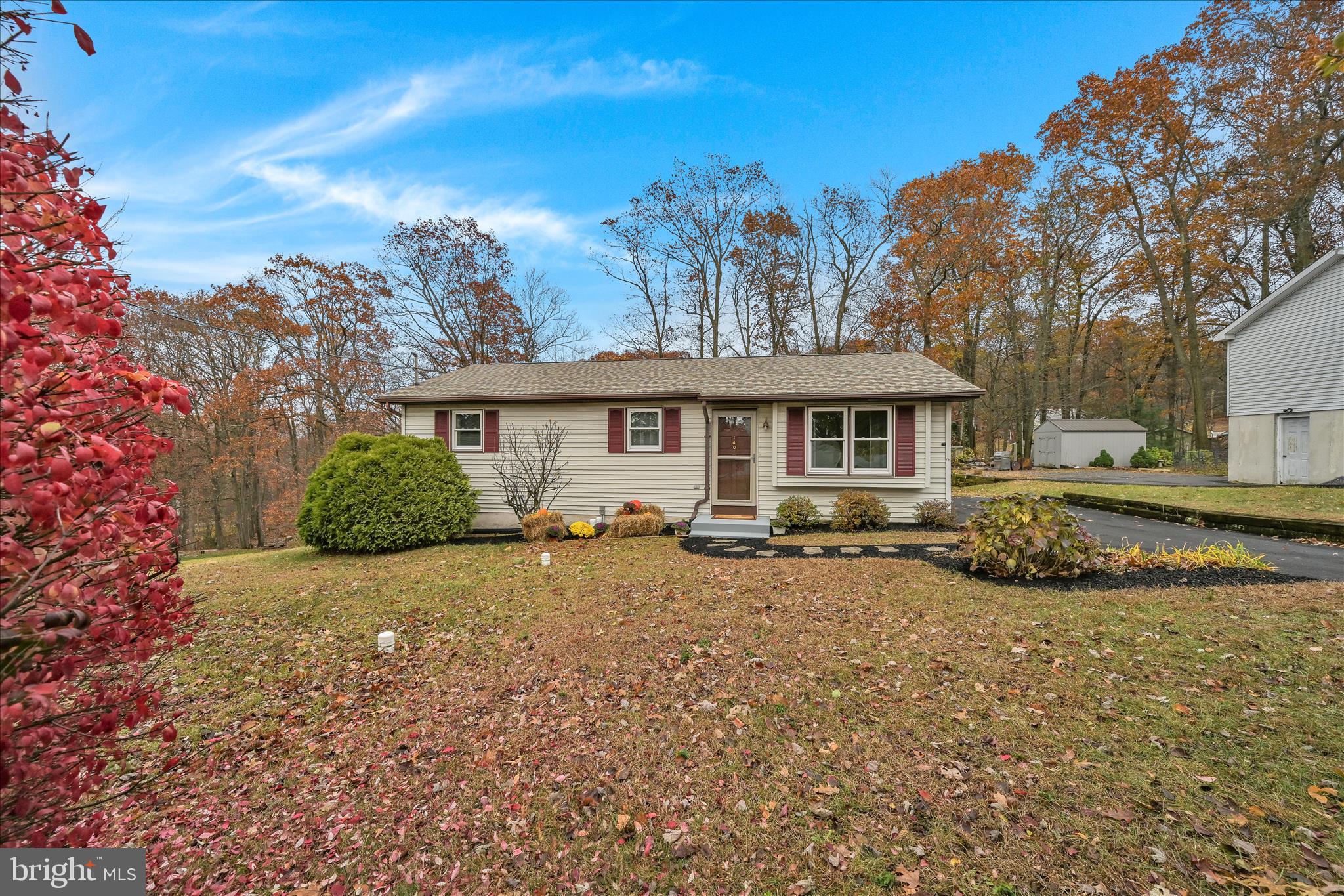 LAKE WYNONAH - Residential