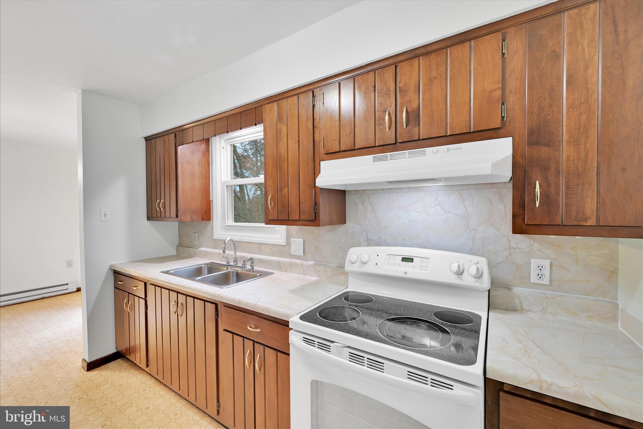 LAKE WYNONAH - Residential