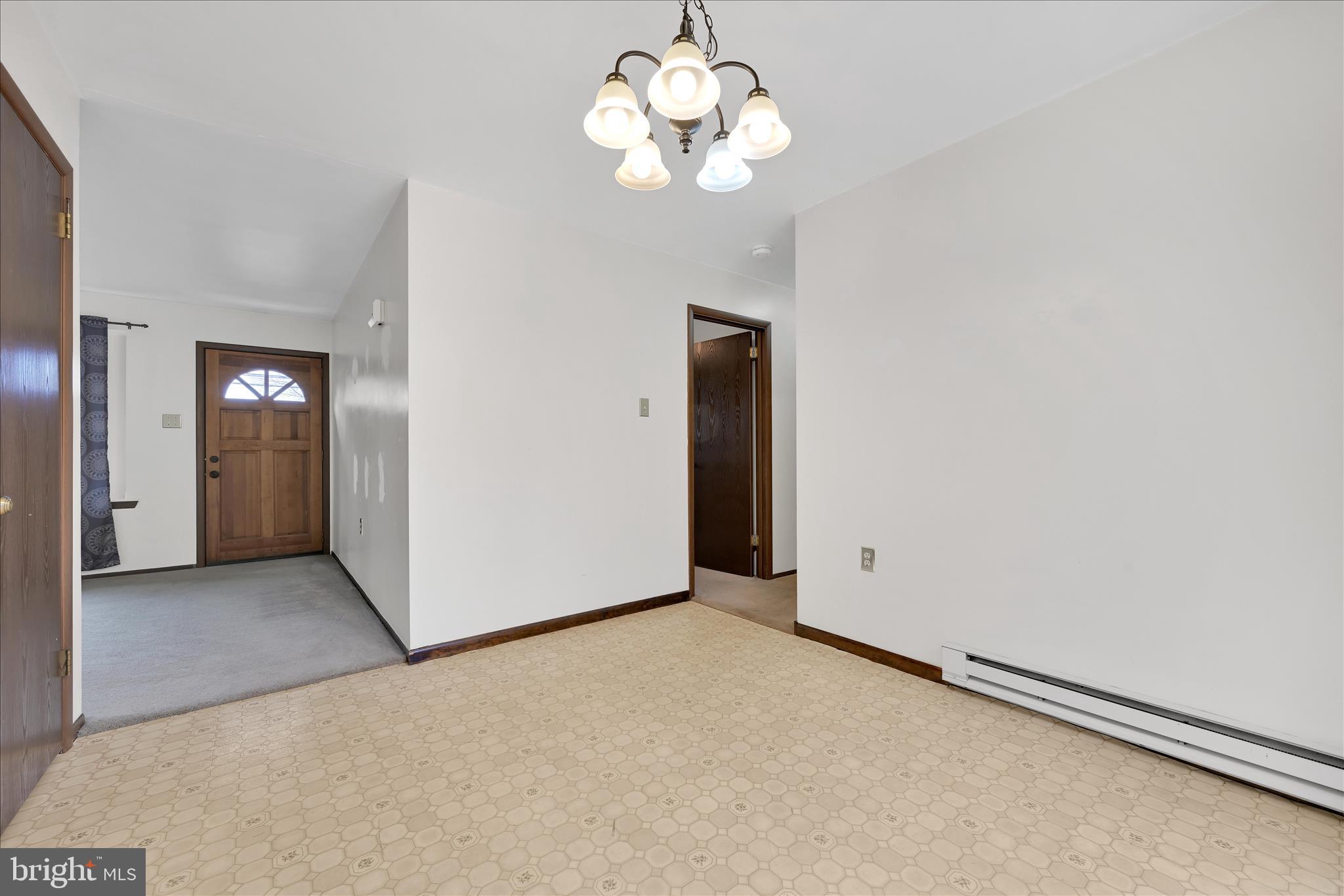 LAKE WYNONAH - Residential