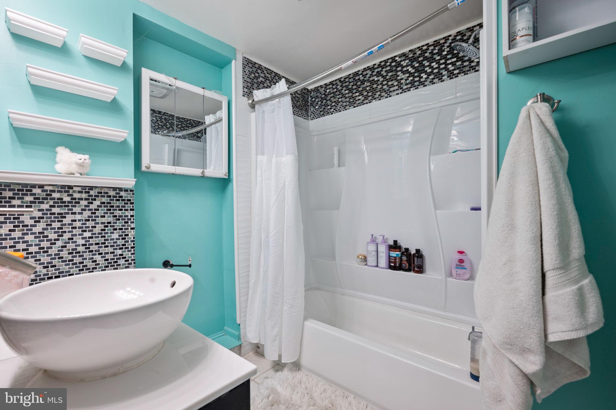 ROSEDALE - Residential