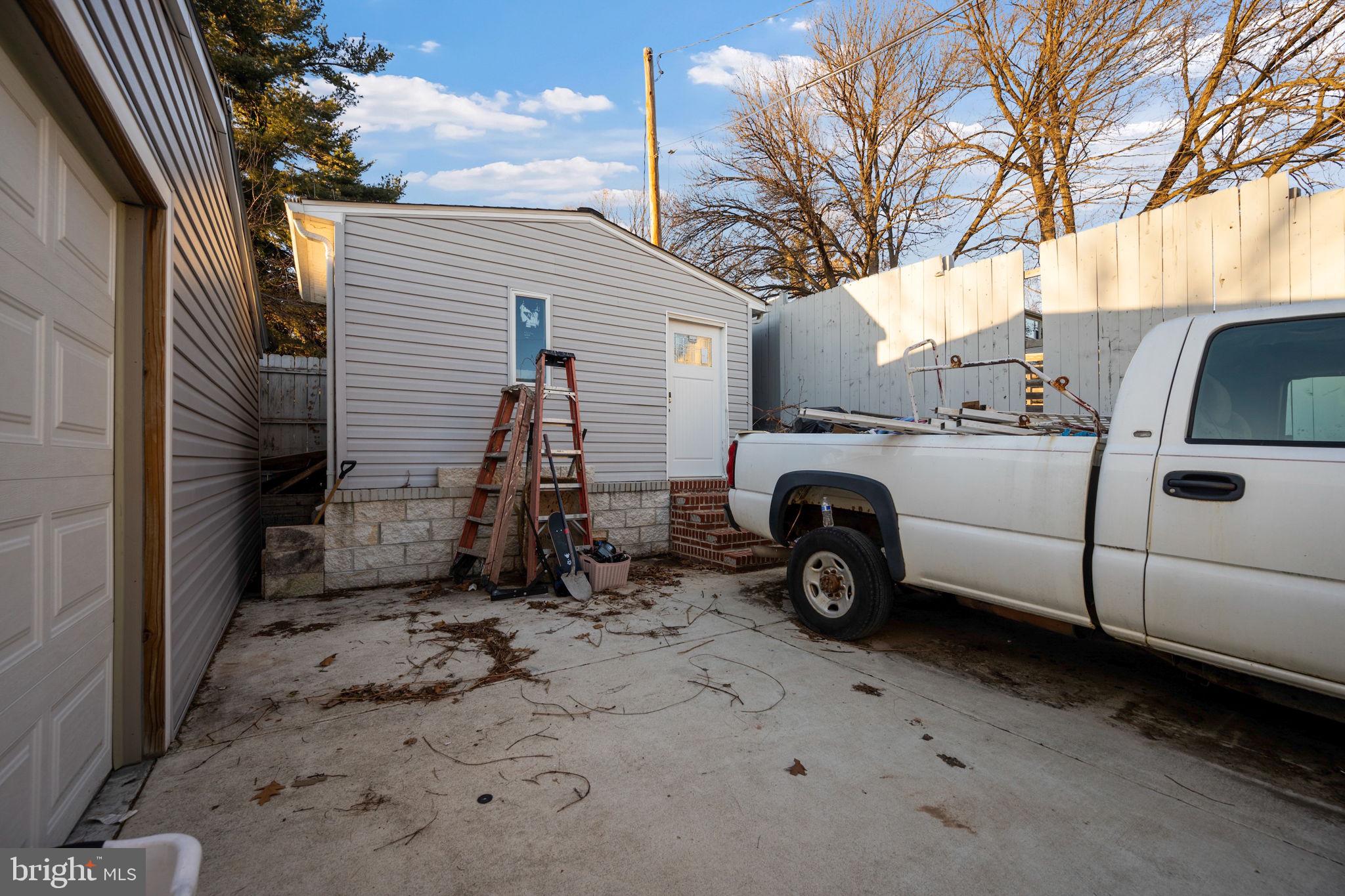 ROSEDALE - Residential