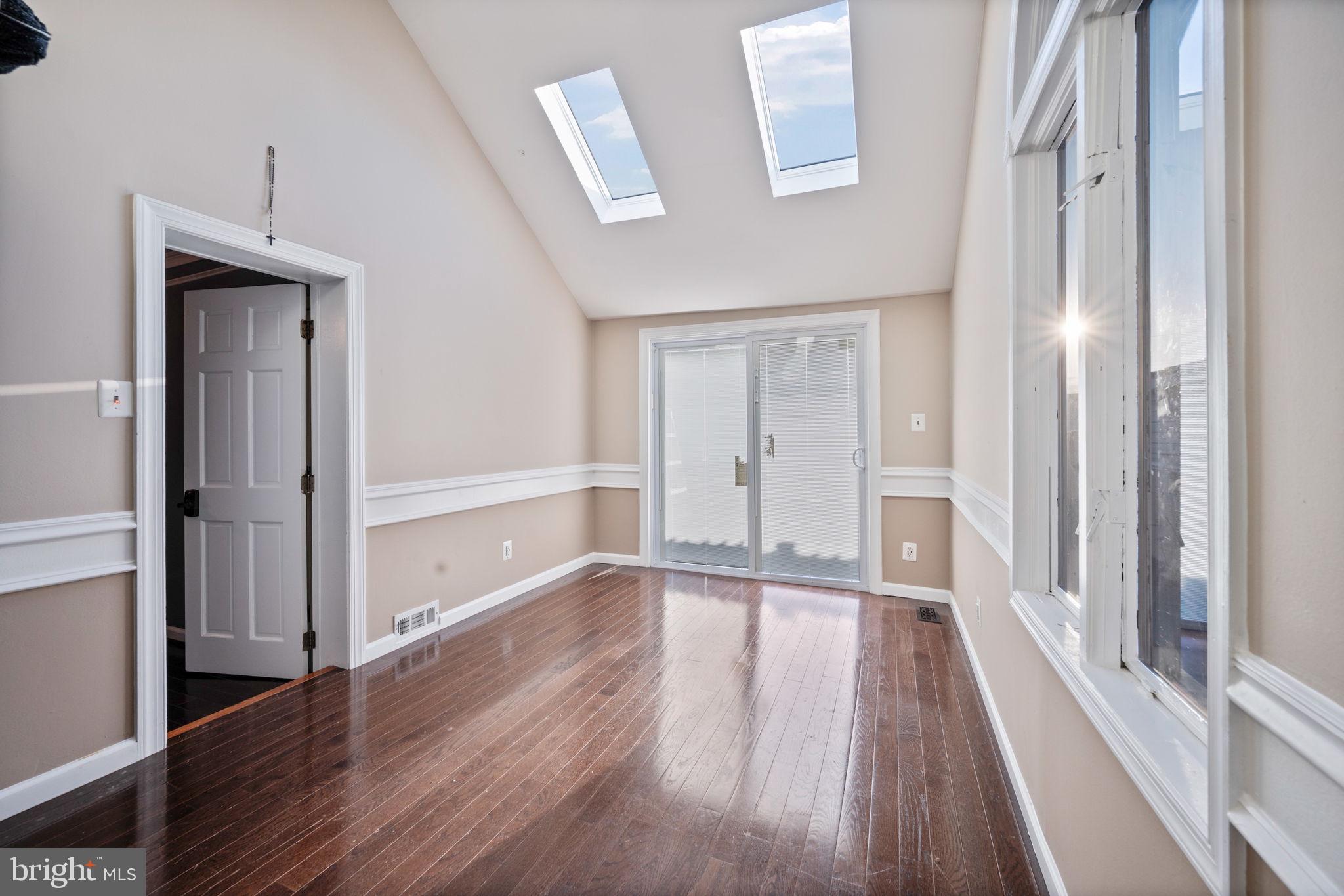 ROSEDALE - Residential