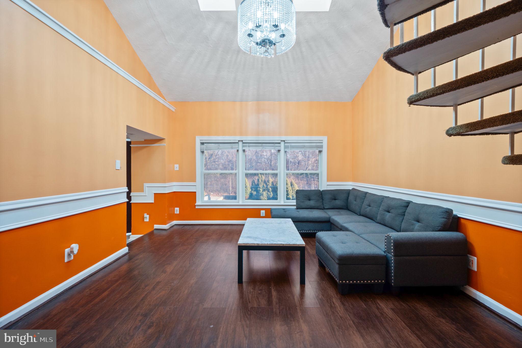 ROSEDALE - Residential