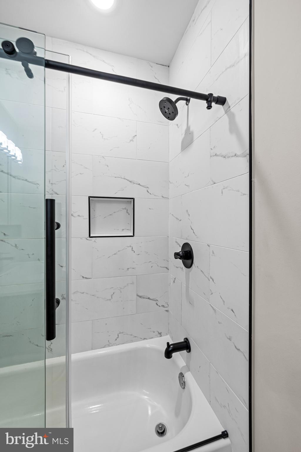 WEST KENSINGTON - Residential Lease