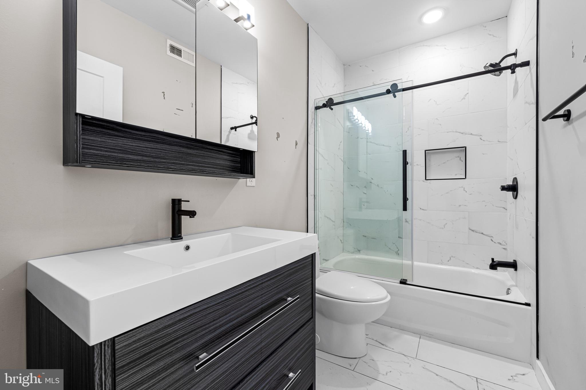 WEST KENSINGTON - Residential Lease