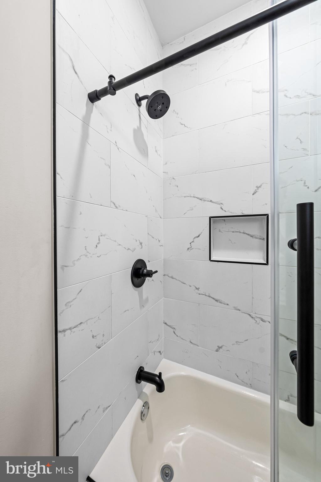 WEST KENSINGTON - Residential Lease