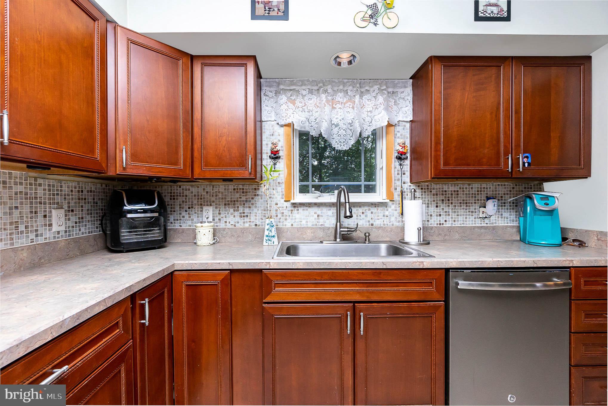 BRIGHT OAKS - Residential