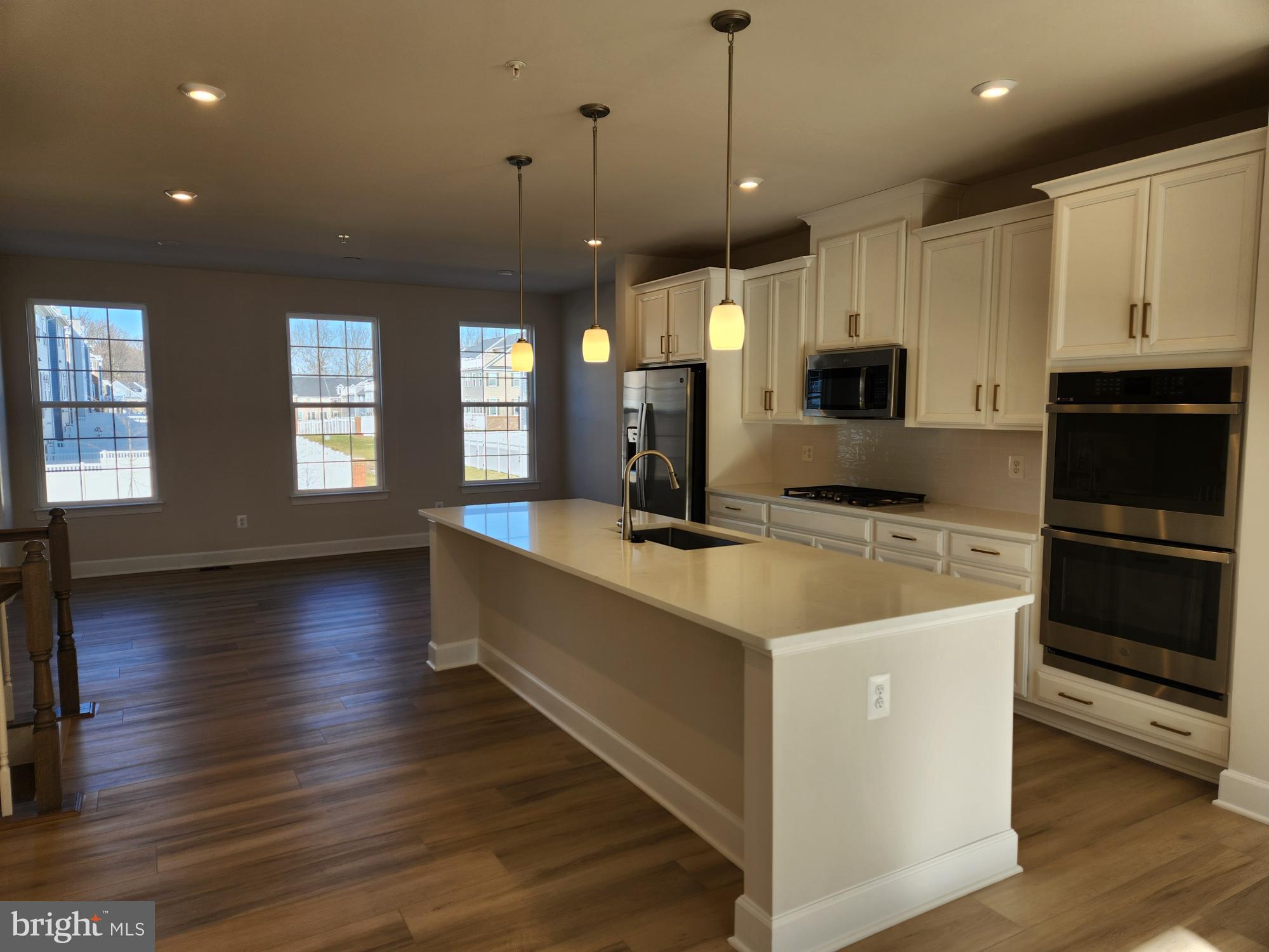 MARLBORO RIDGE - Residential