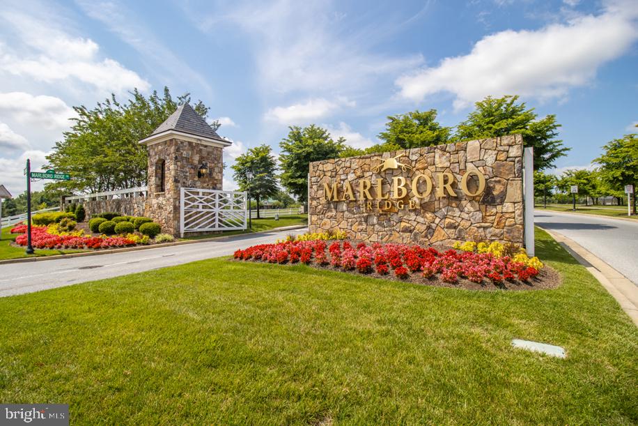 MARLBORO RIDGE - Residential