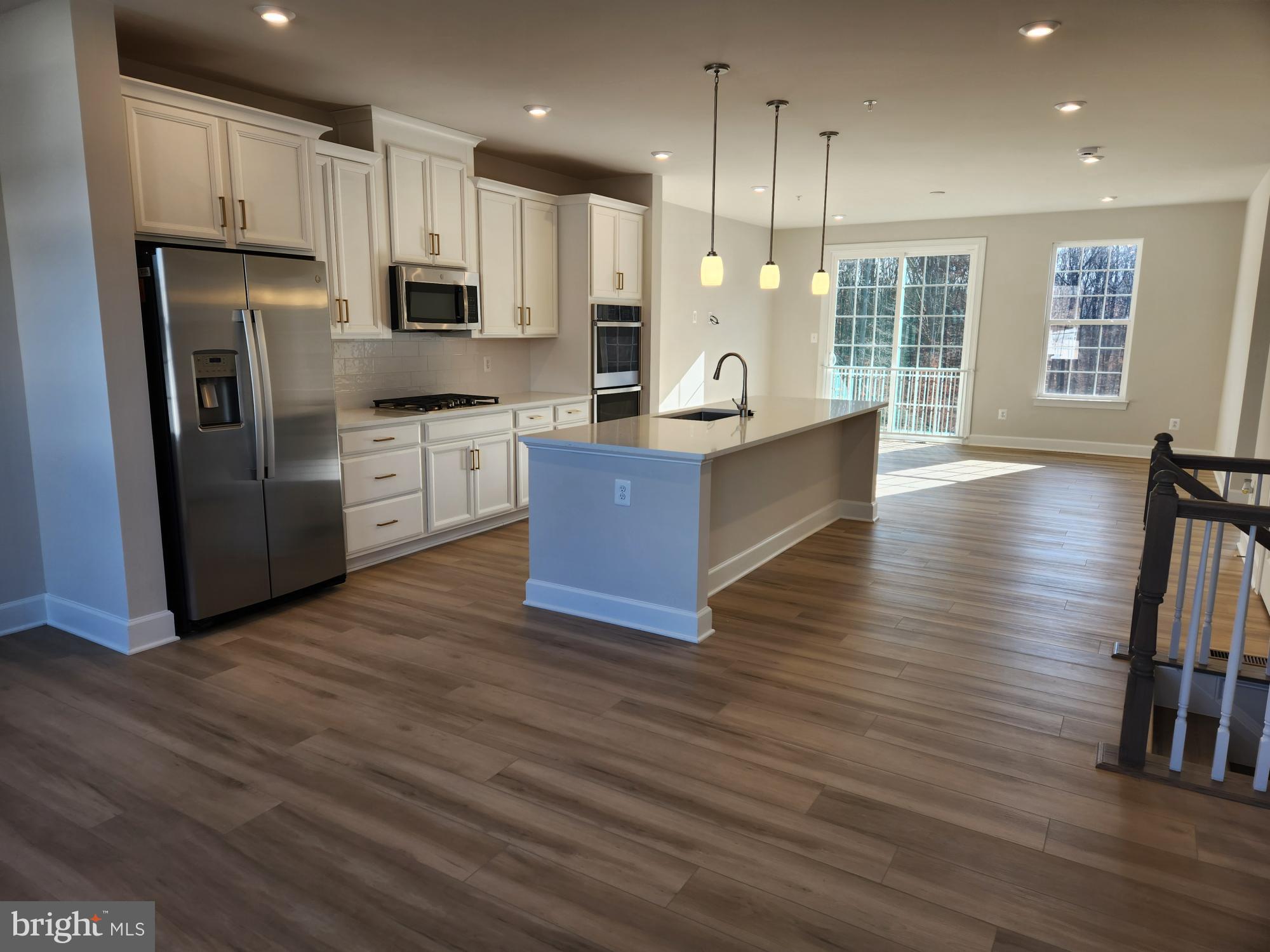 MARLBORO RIDGE - Residential