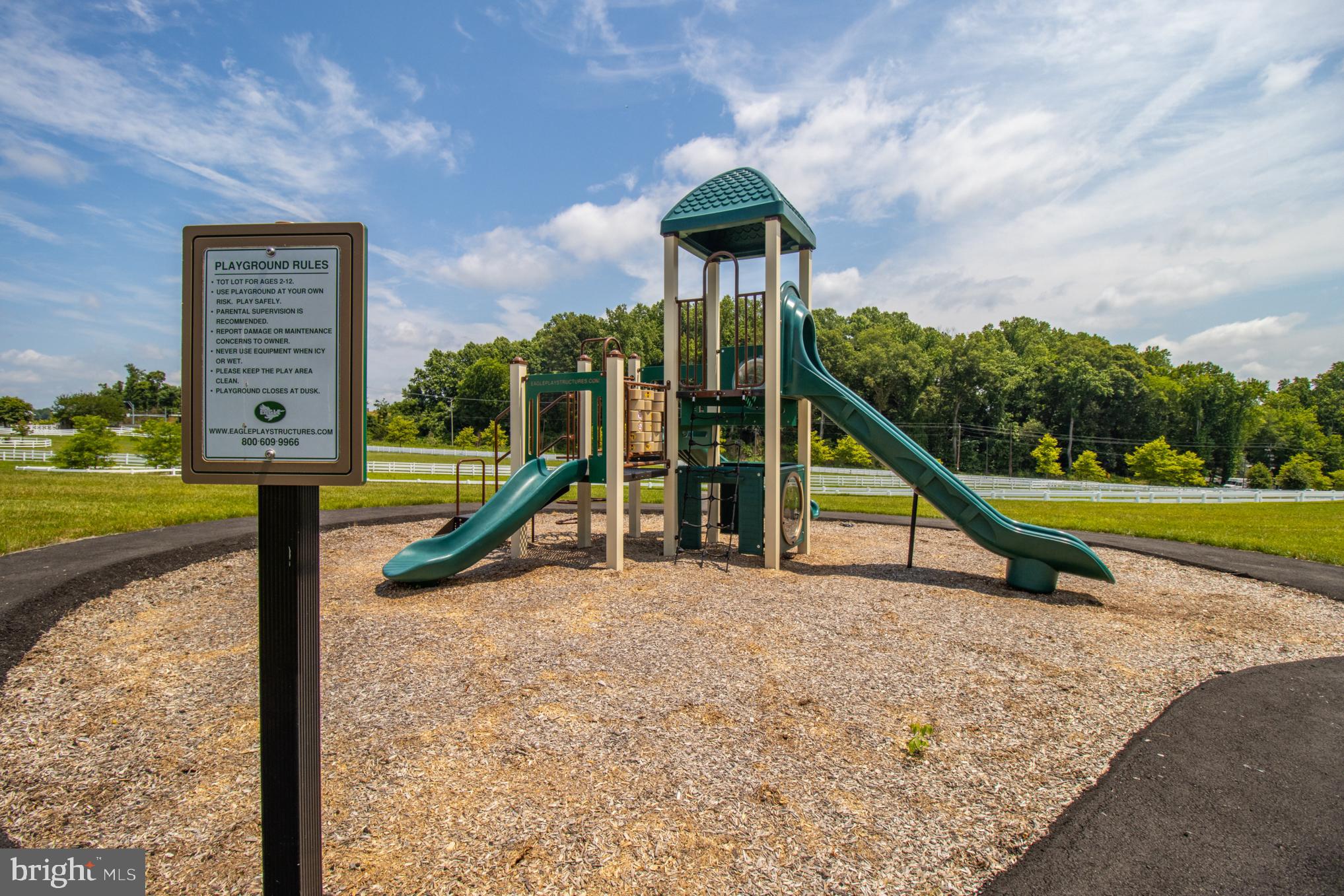 MARLBORO RIDGE - Residential