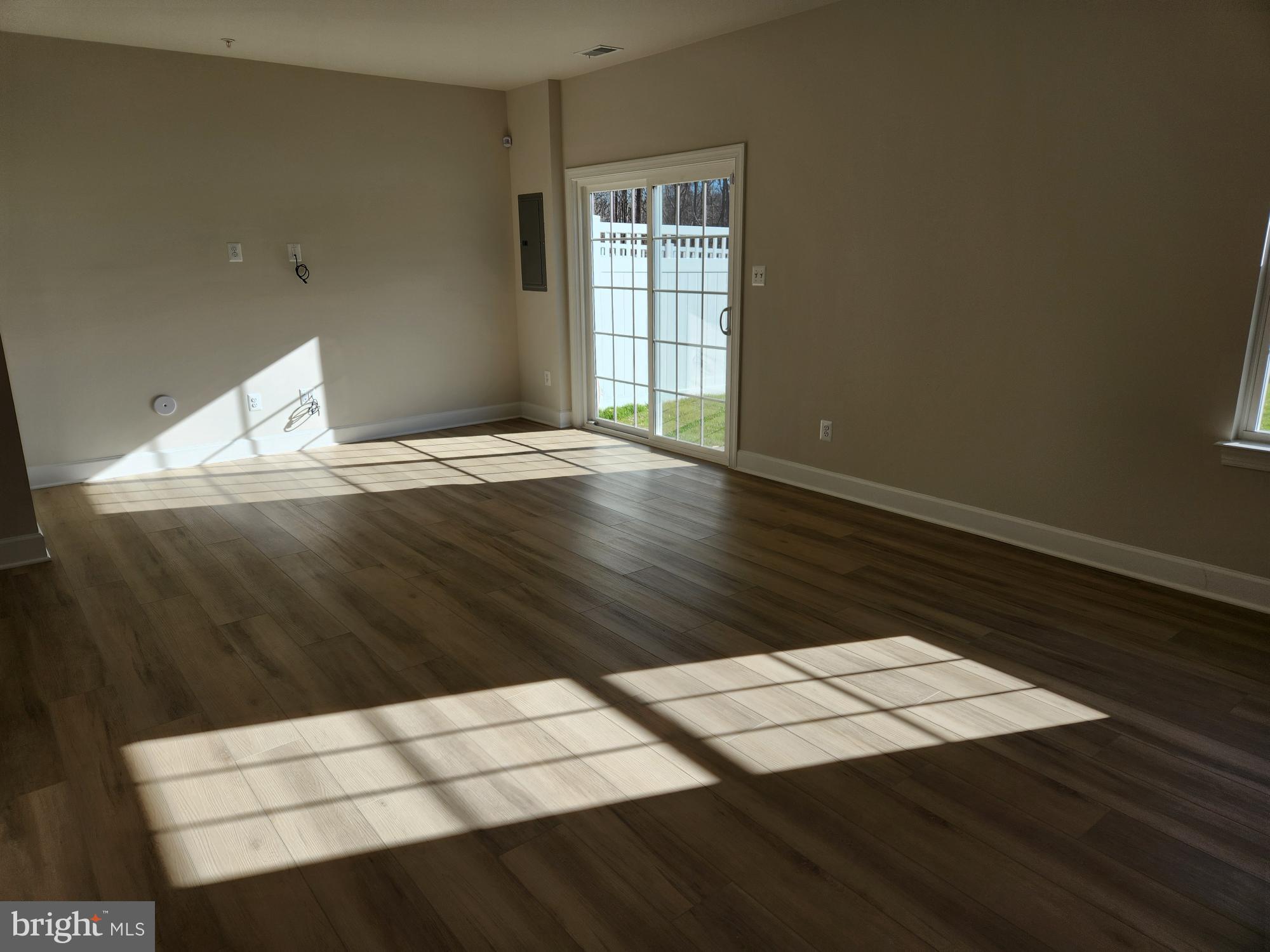 MARLBORO RIDGE - Residential