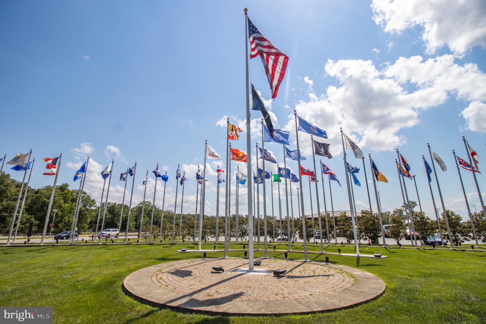 MARLBORO RIDGE - Residential