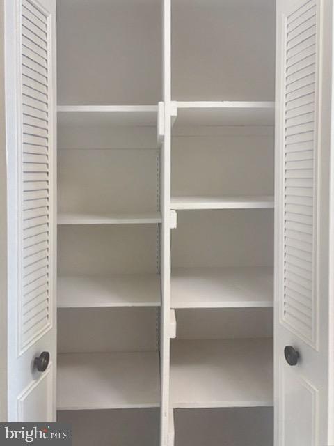 LEISURE WORLD - Residential