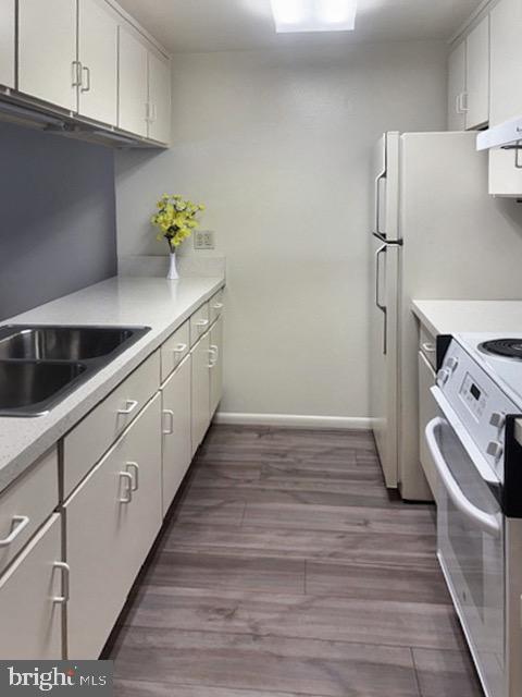 LEISURE WORLD - Residential