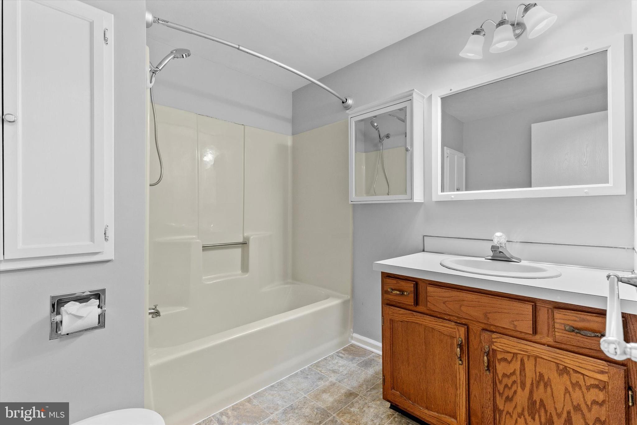 WESTLYN CONDOS - Residential