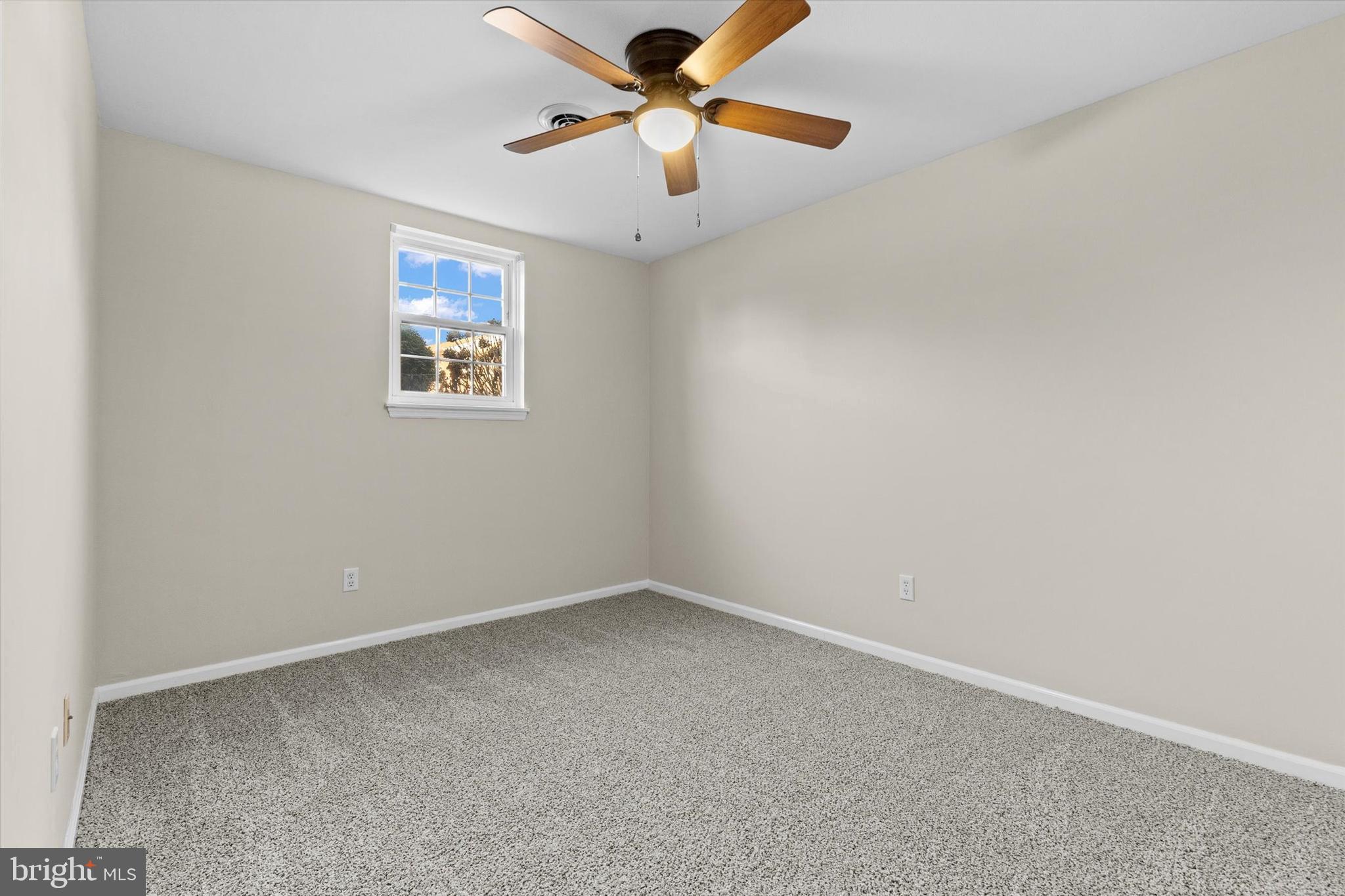 WESTLYN CONDOS - Residential