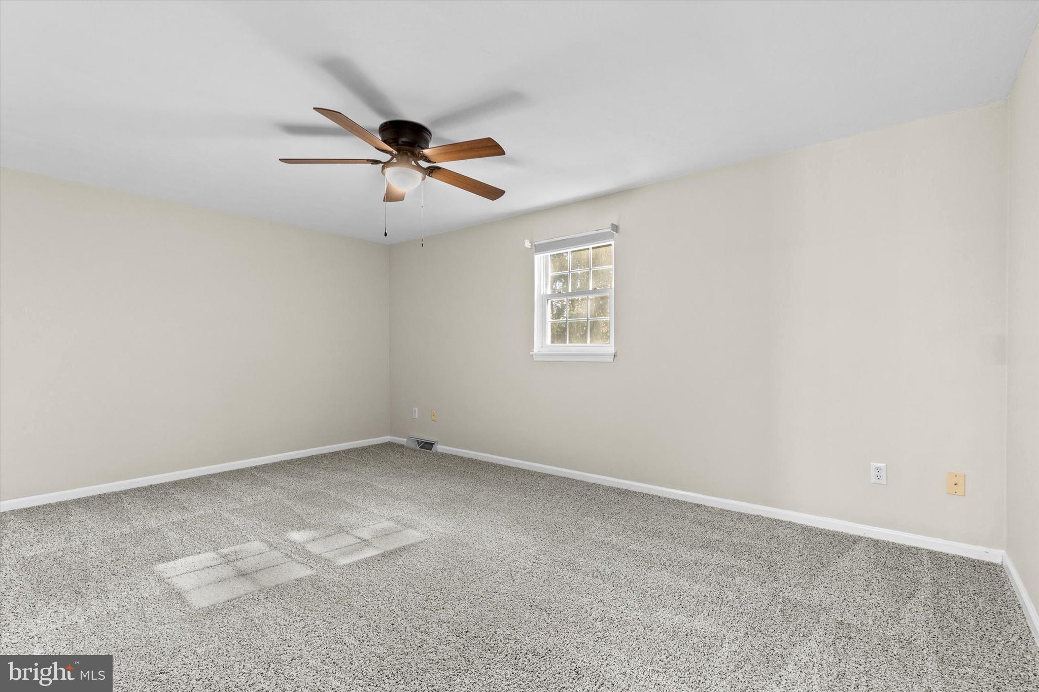 WESTLYN CONDOS - Residential