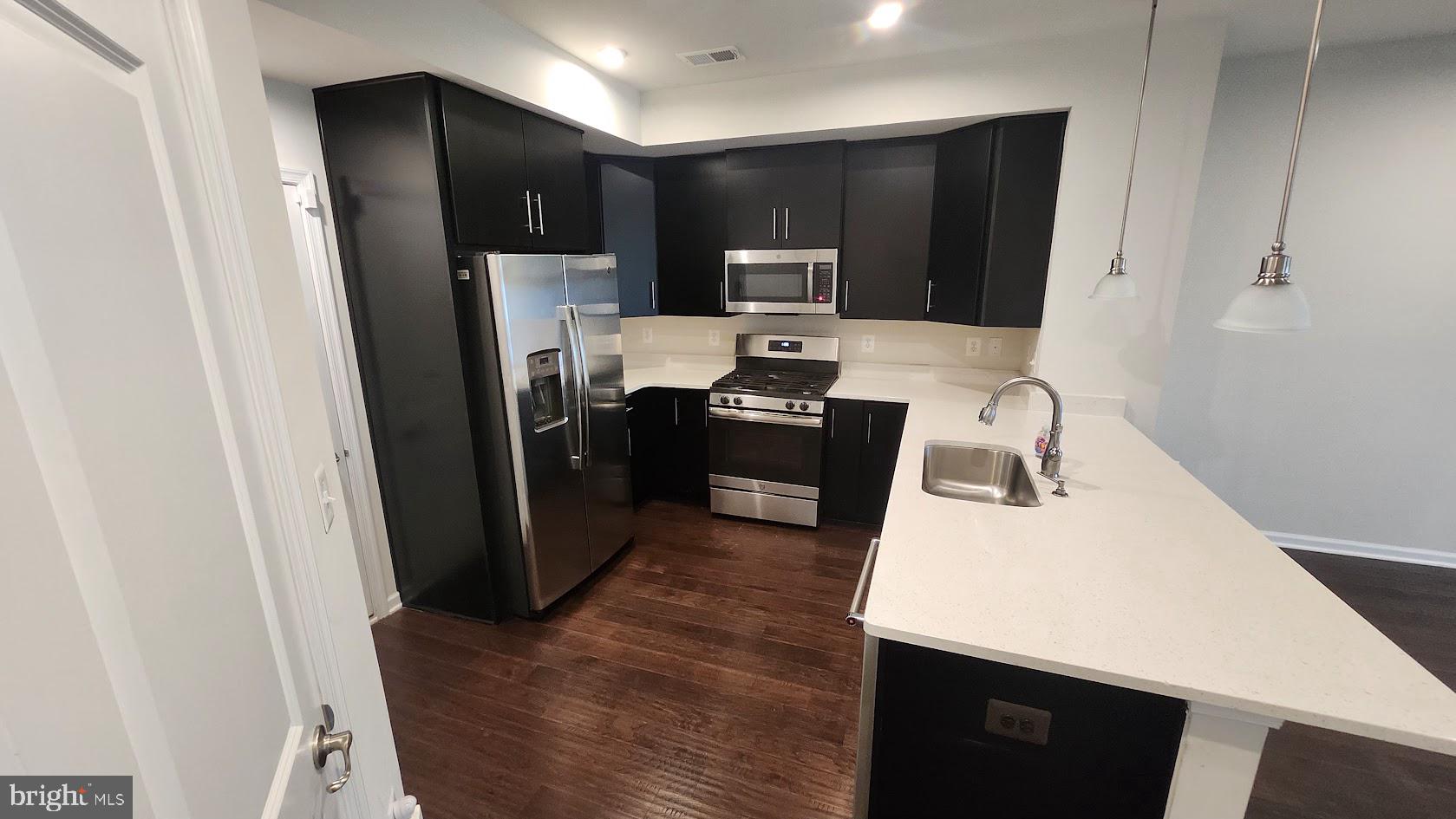 GLEN DALE COMMONS PHASE 2 - Residential Lease