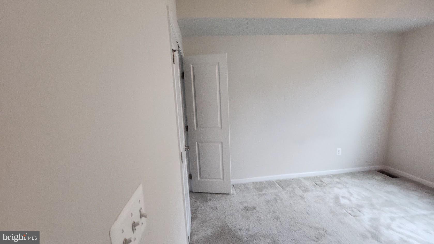 GLEN DALE COMMONS PHASE 2 - Residential Lease