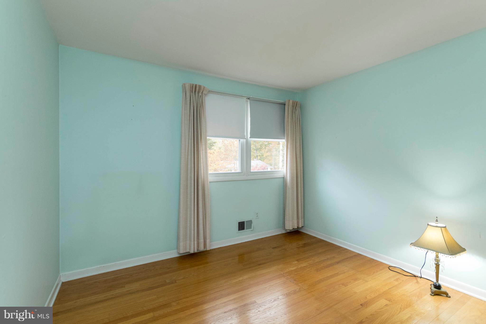 GLENMONT - Residential