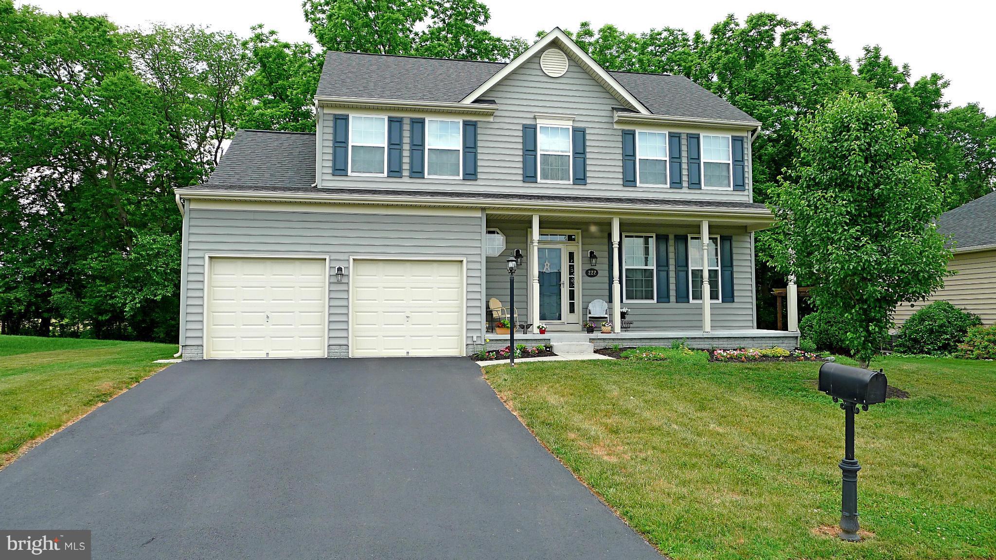 VILLAGE OF WASHINGTON TRAIL - Residential