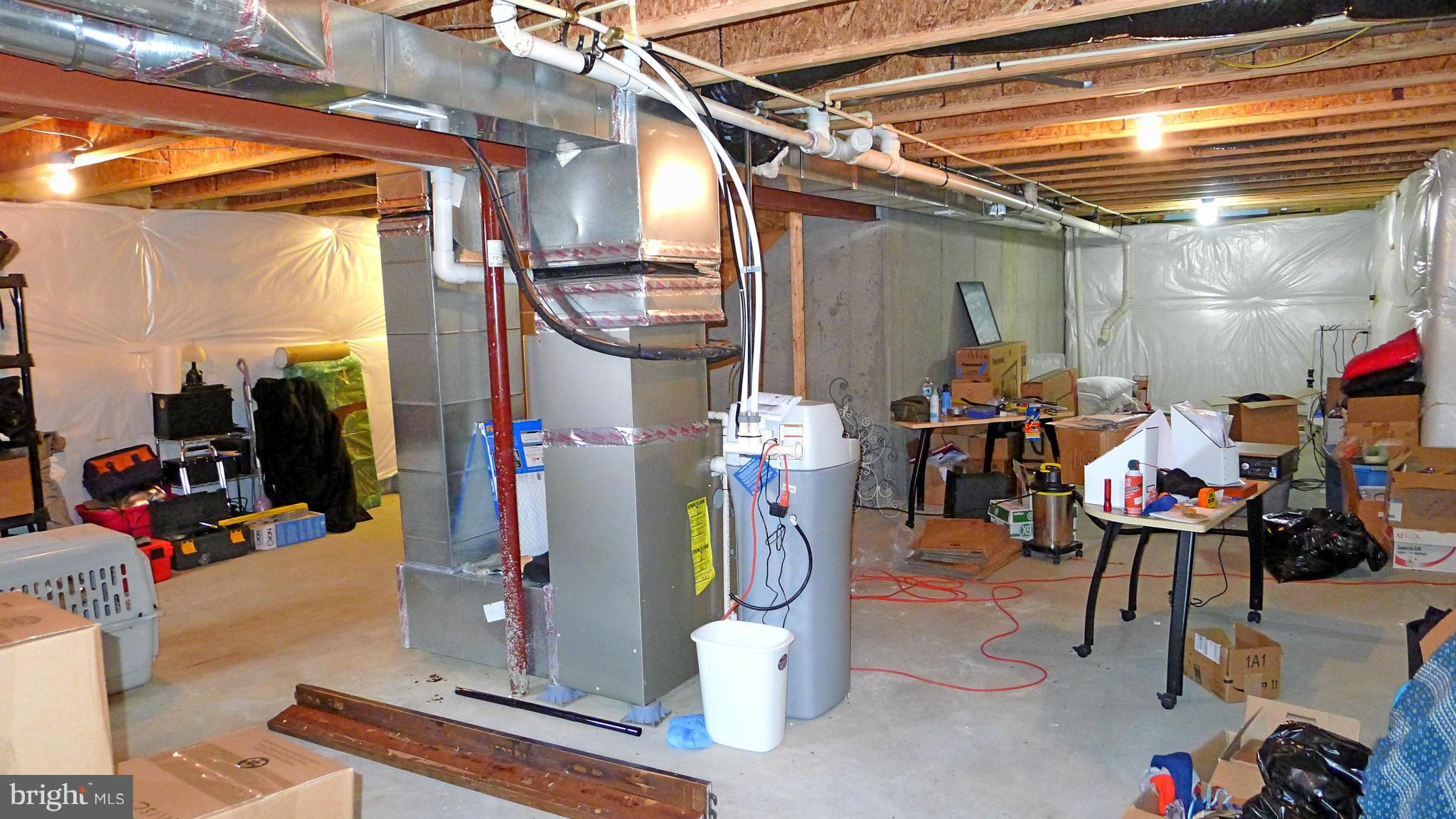 VILLAGE OF WASHINGTON TRAIL - Residential