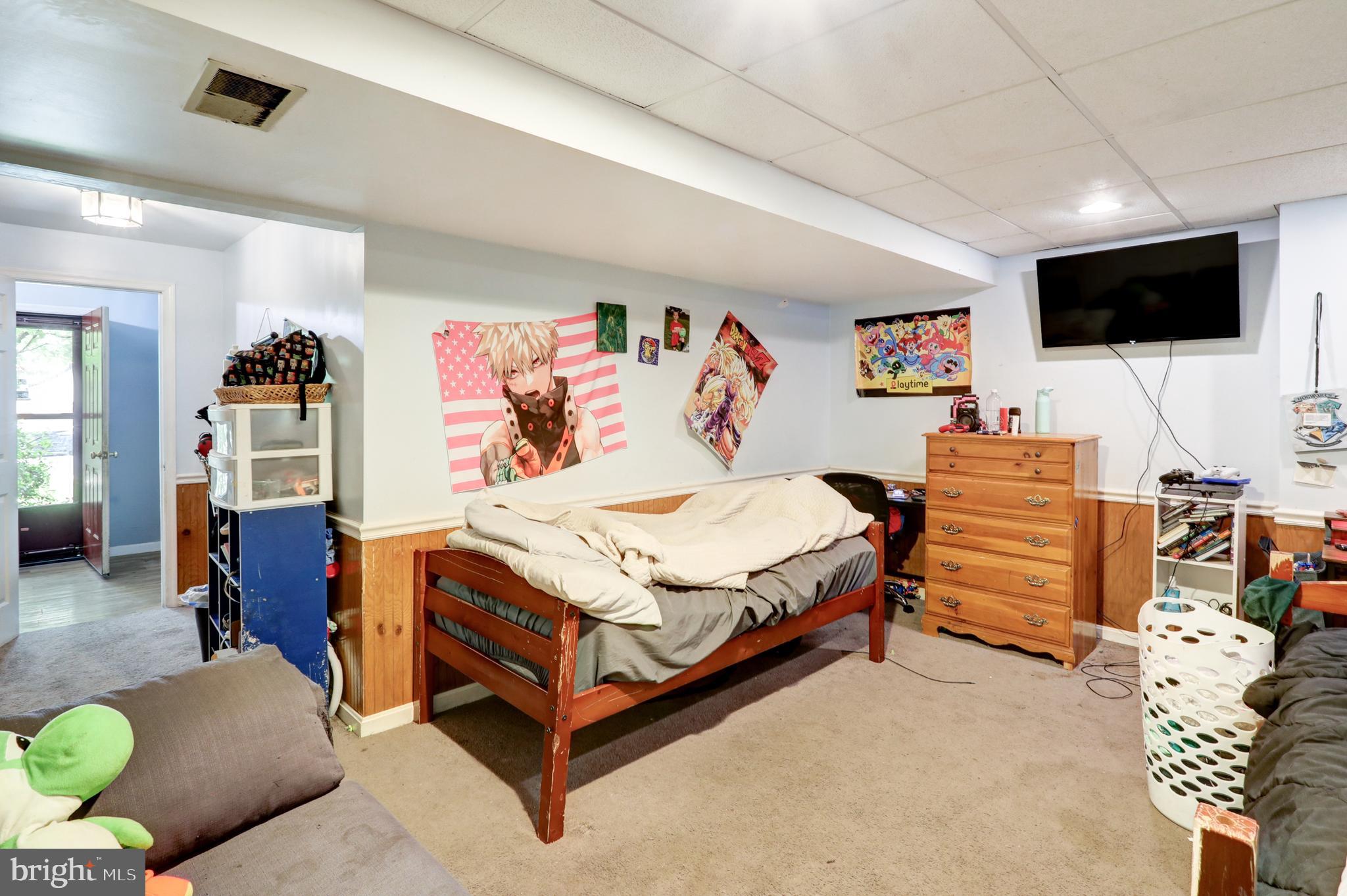 433 CROSSWINDS DRIVE