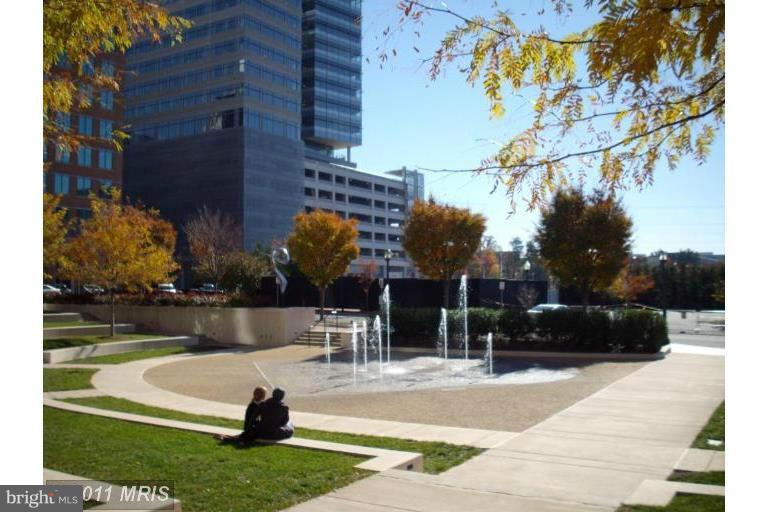 SAVOY AT RESTON TOWN CENTER - Residential Lease