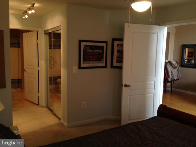 SAVOY AT RESTON TOWN CENTER - Residential Lease