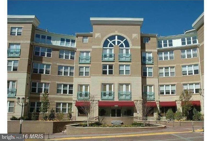 ***THE SAVOY AT RESTON TOWN CENTER, 1 BED 1 BATH CONDO WITH LOFT, SS APPLIANCES, GRANITE COUNTERS, WOOD LIKE FLOORS, SOARING CEILINGS AND LOTS OF LIGHT AND SPACE, CONCIERGE AT FRONT DESK, EXERCISE ROOM, PARTY ROOM AND SO MUCH MORE, 1 GARAGE SPACE...WALK TO ALL SHOPS AND RESTAURANTS...