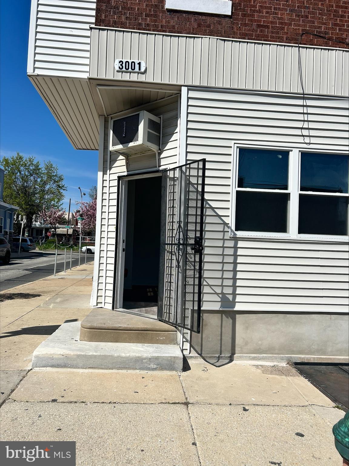 PHILADELPHIA (NORTH) - Residential Lease