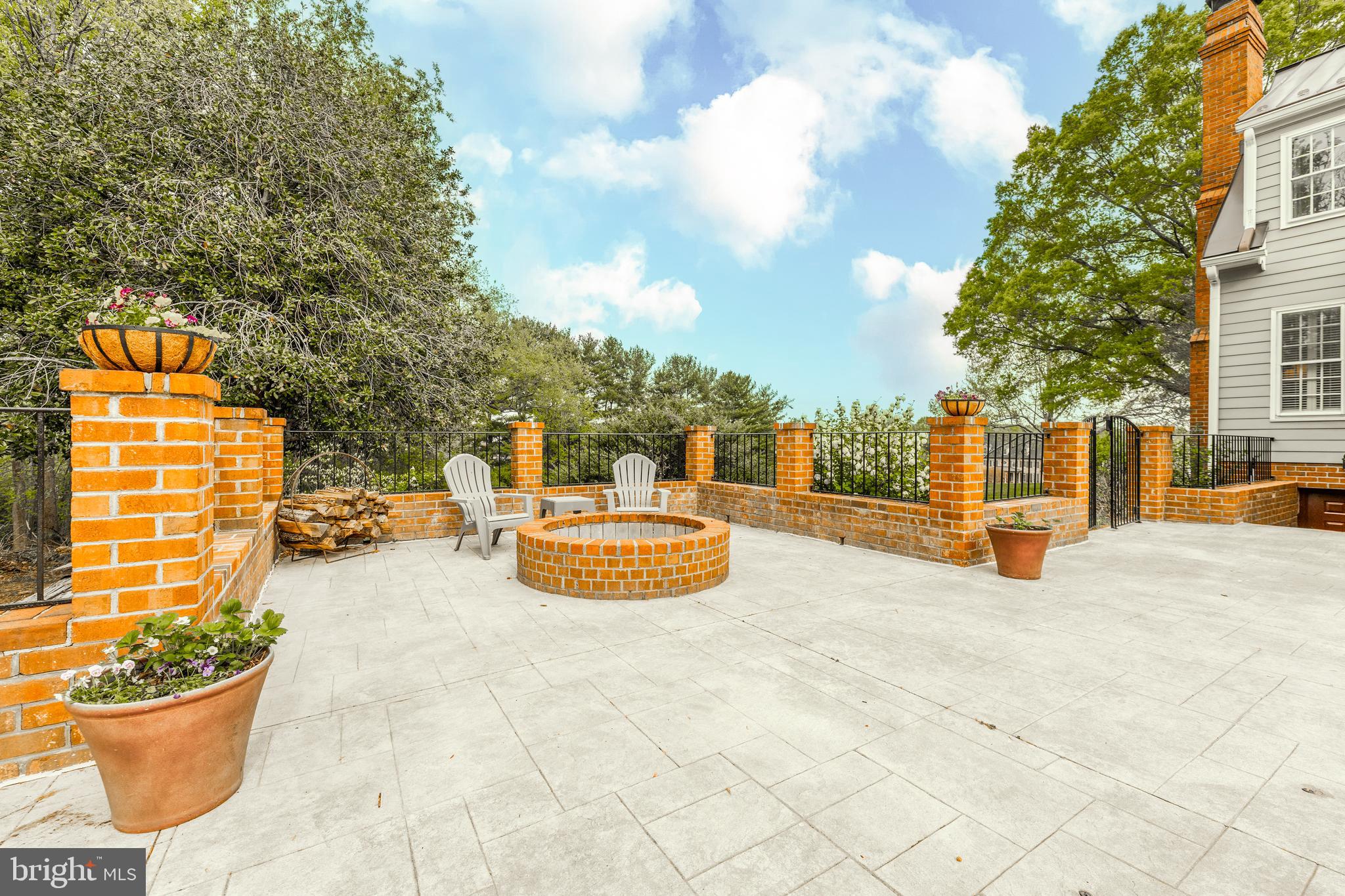 BOSCOBEL FARMS - Residential