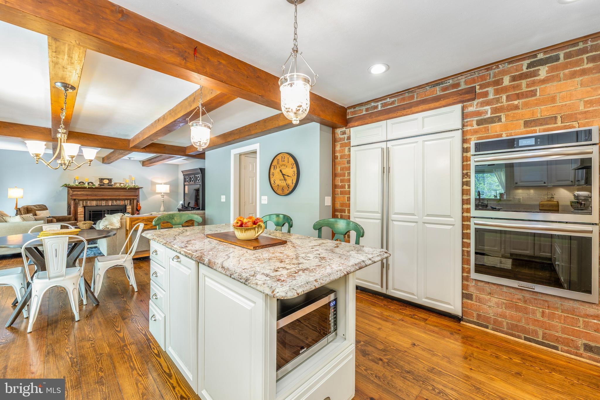 BOSCOBEL FARMS - Residential