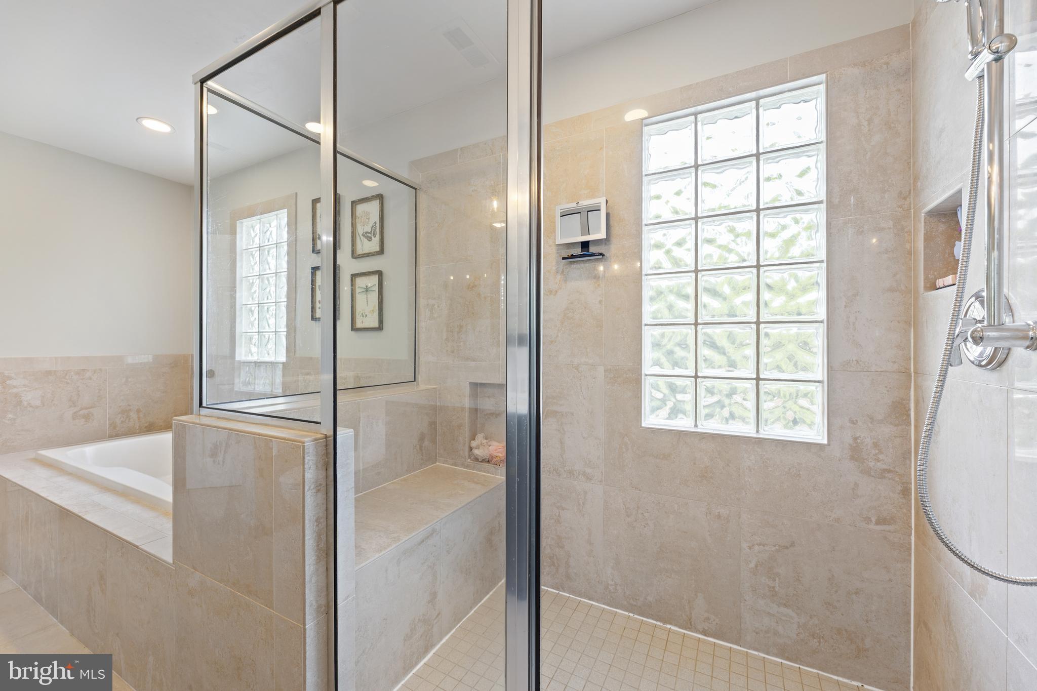 BOSCOBEL FARMS - Residential