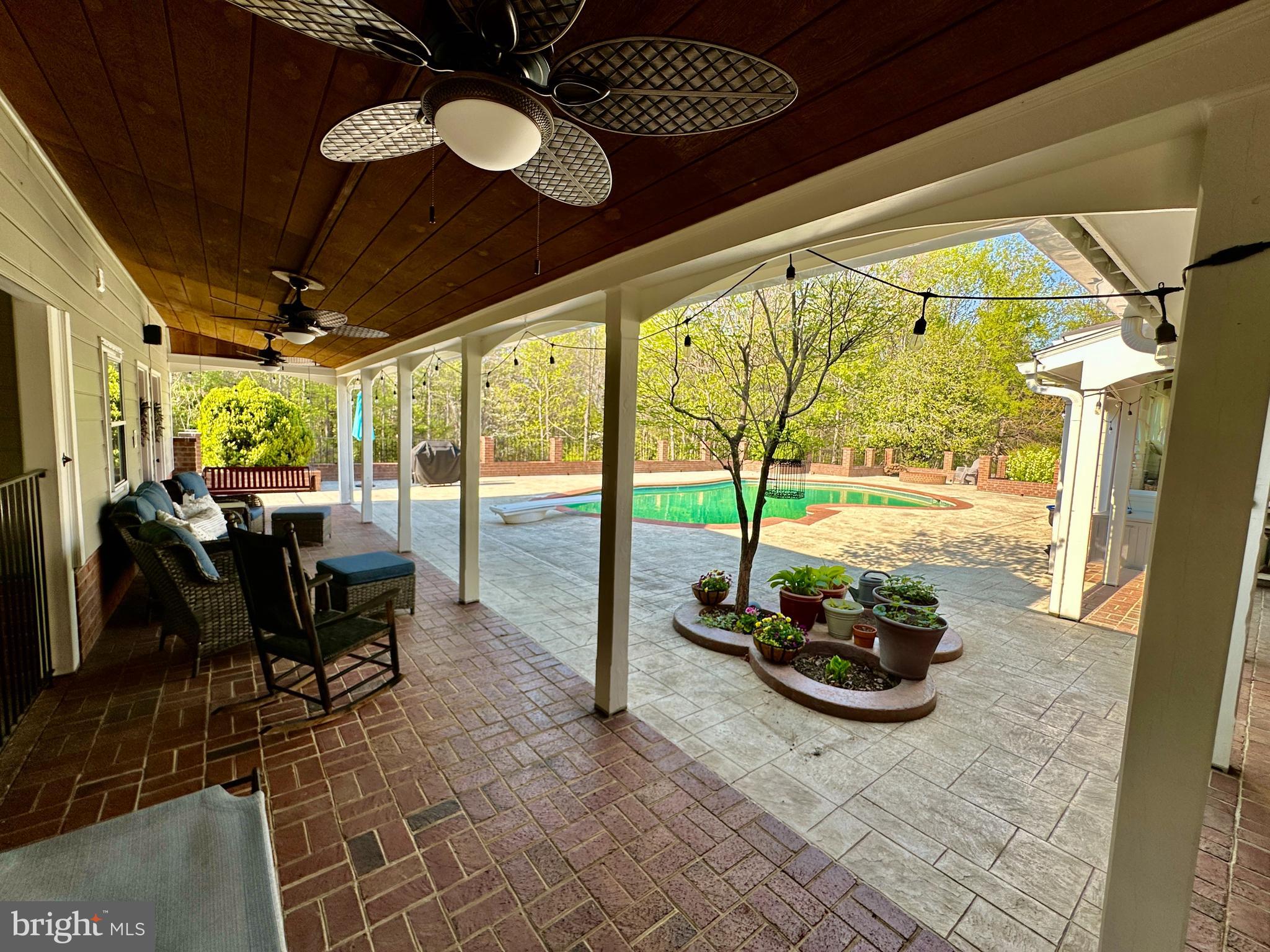 9 KING GEORGES GRANT