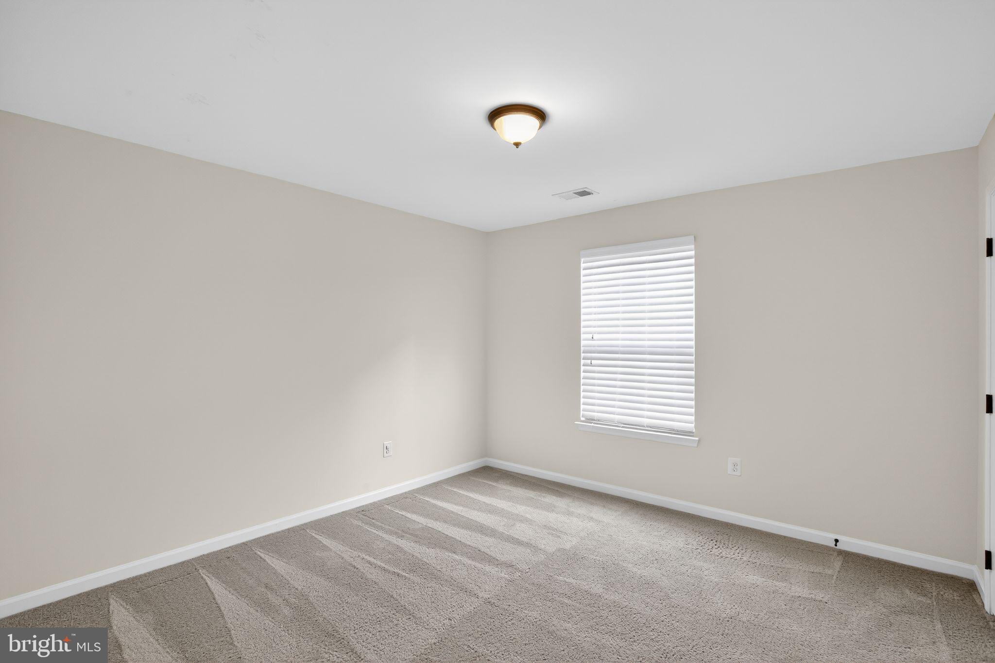 LINDEN GROVE - Residential