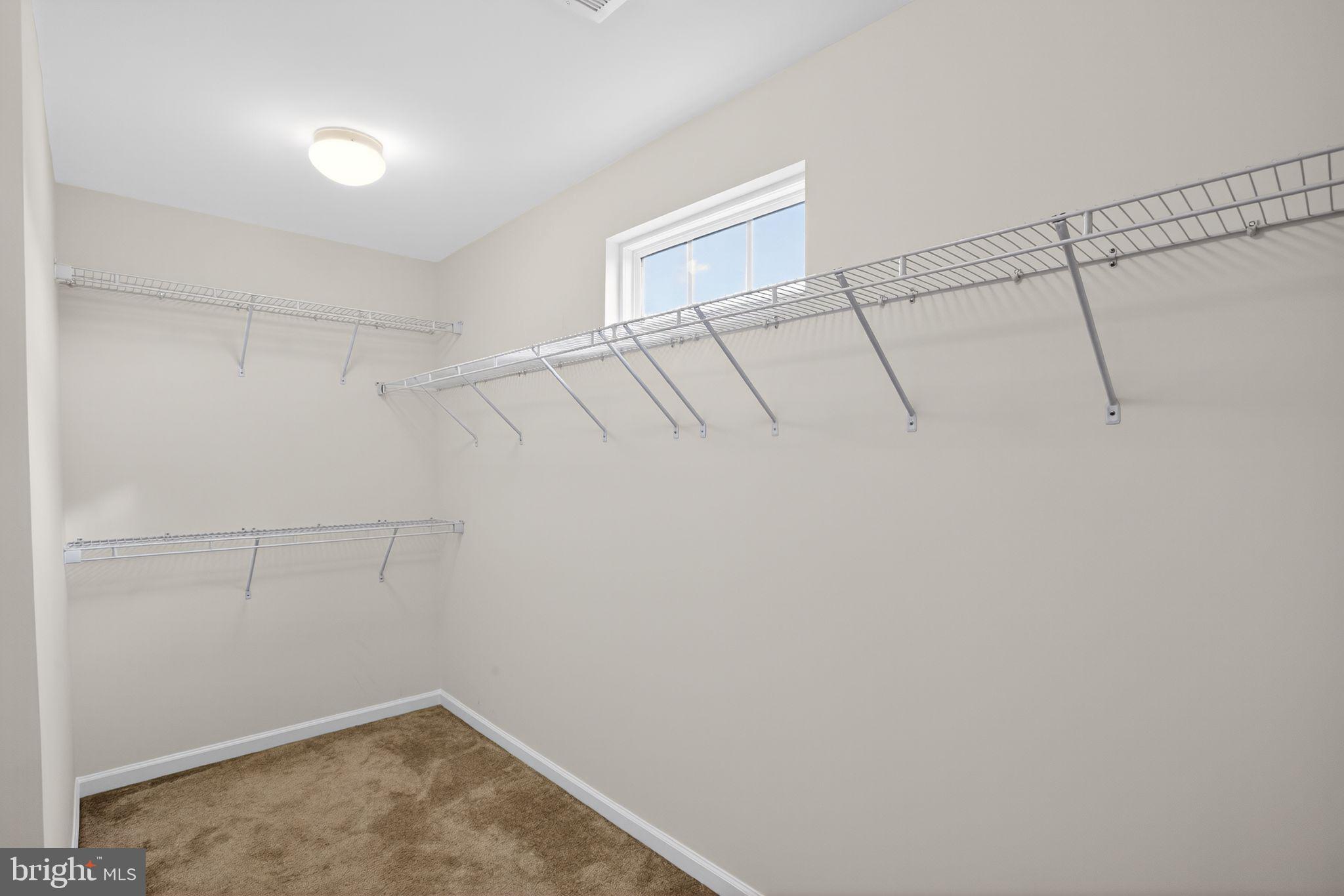 LINDEN GROVE - Residential