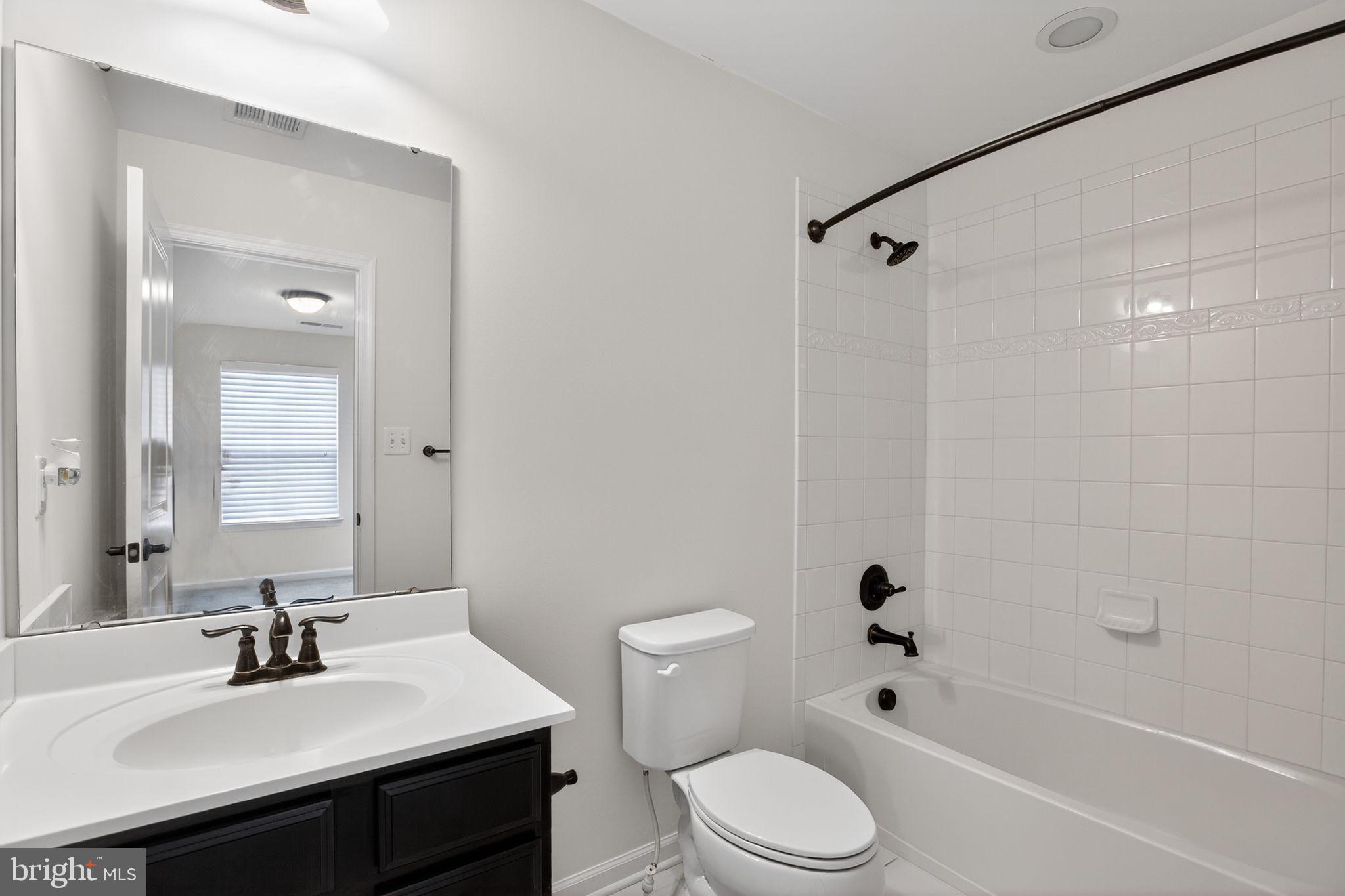 LINDEN GROVE - Residential