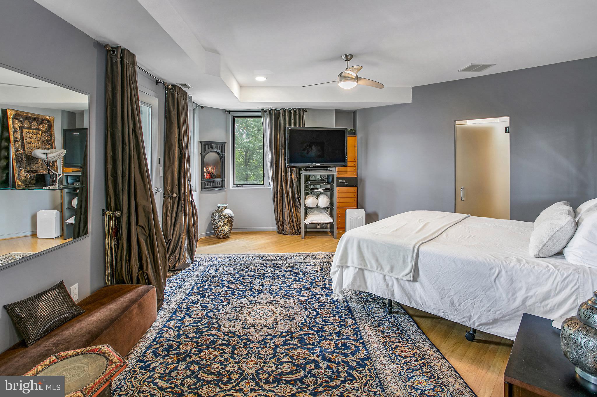 ROSSLYN - Residential