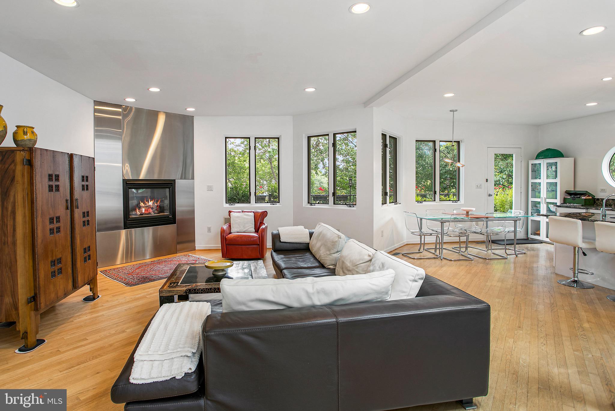 ROSSLYN - Residential