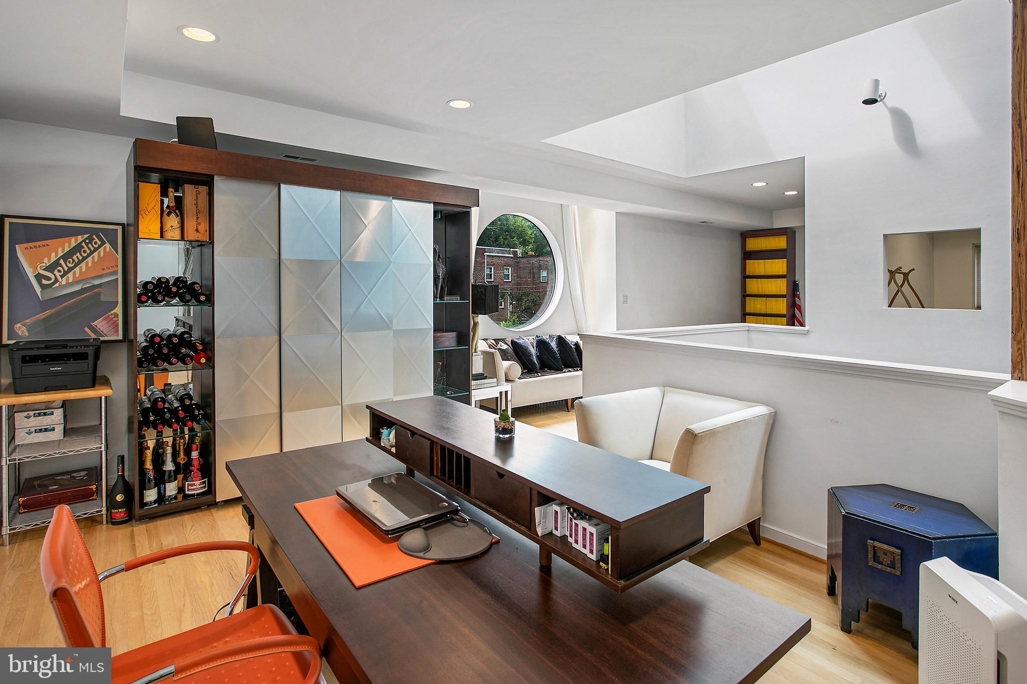 ROSSLYN - Residential