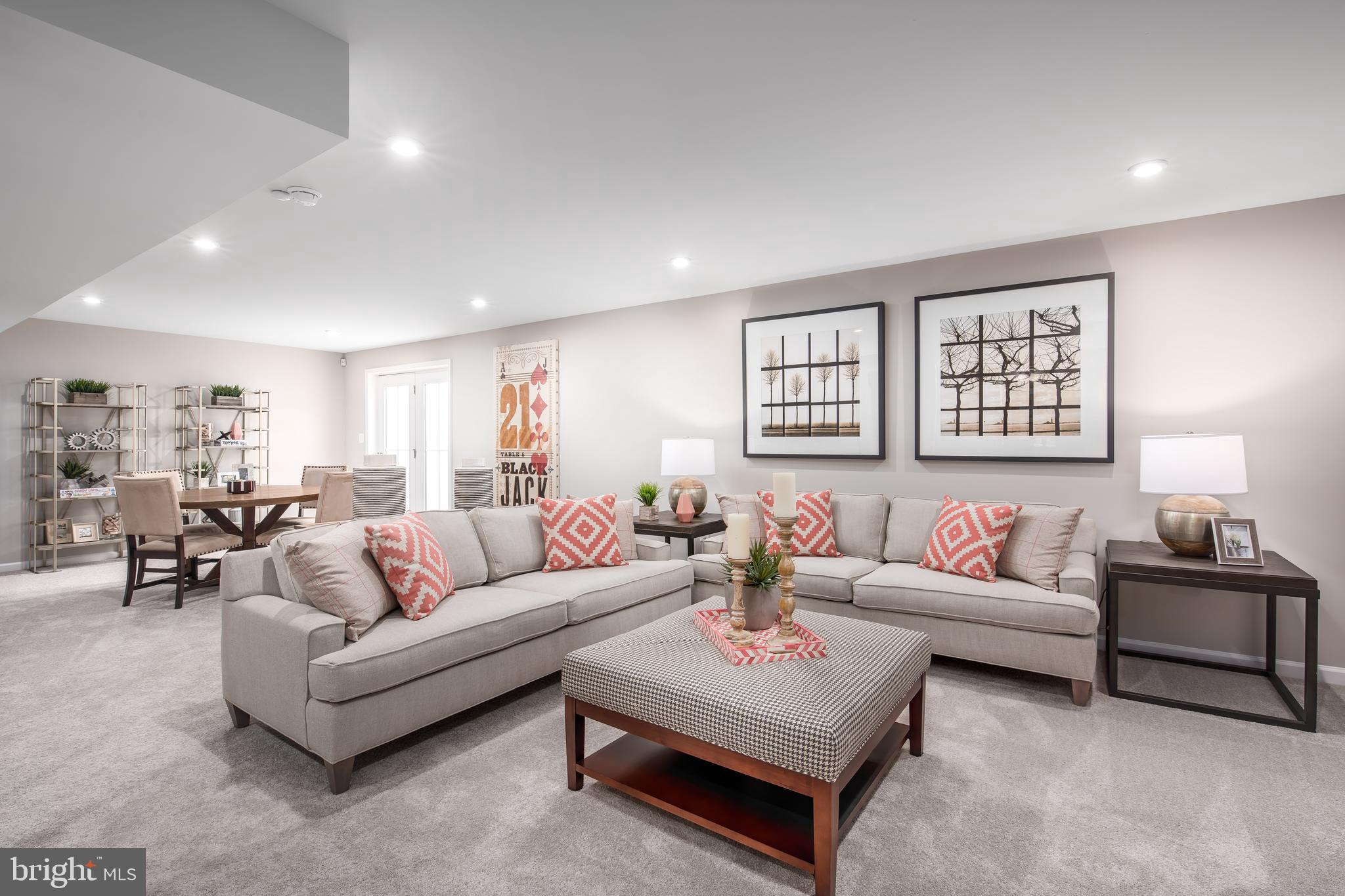 HERITAGE WOODS - Residential