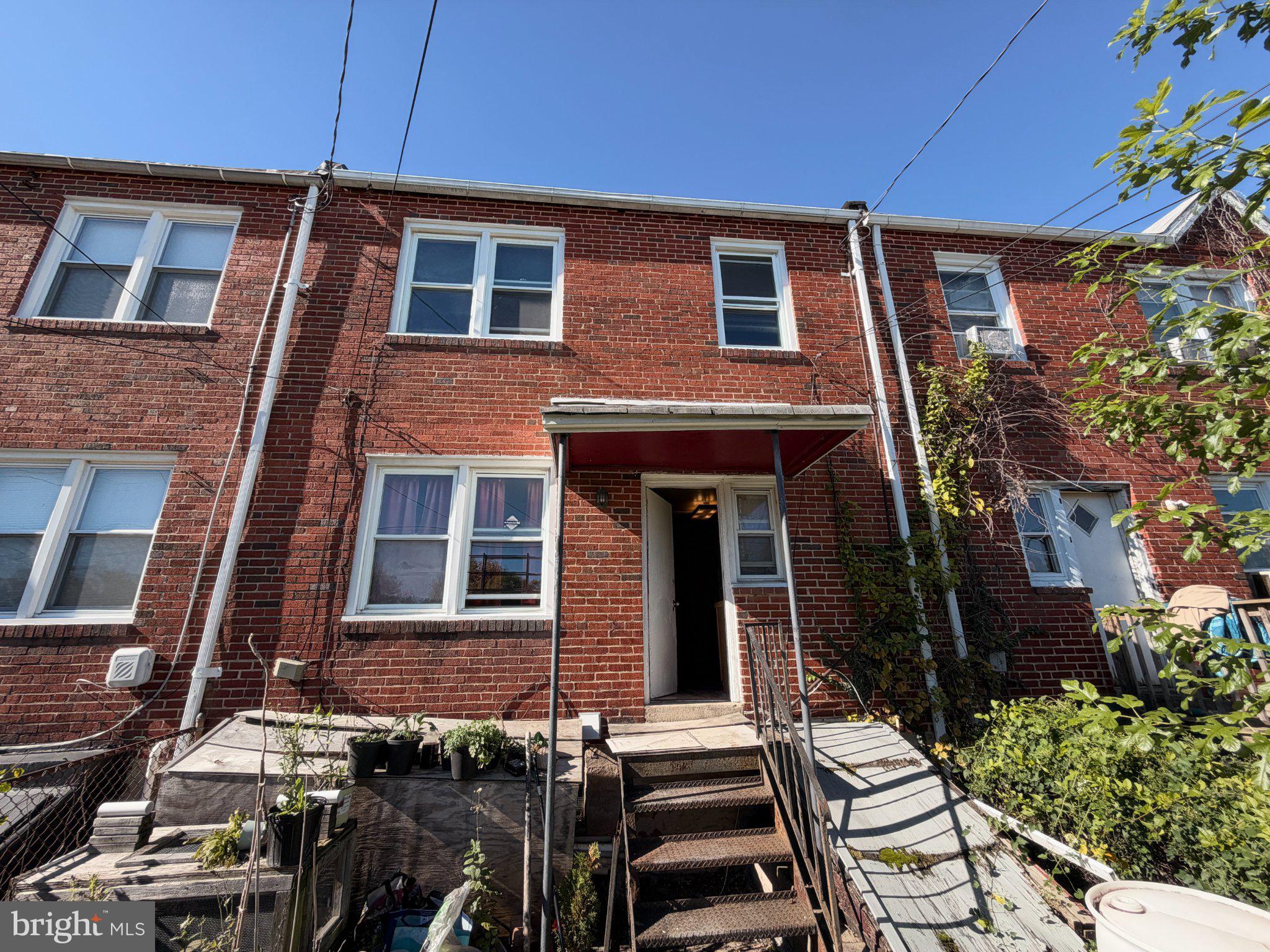 3634 COLUMBUS DRIVE