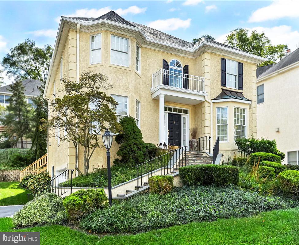 407 SPRING GARDEN LANE