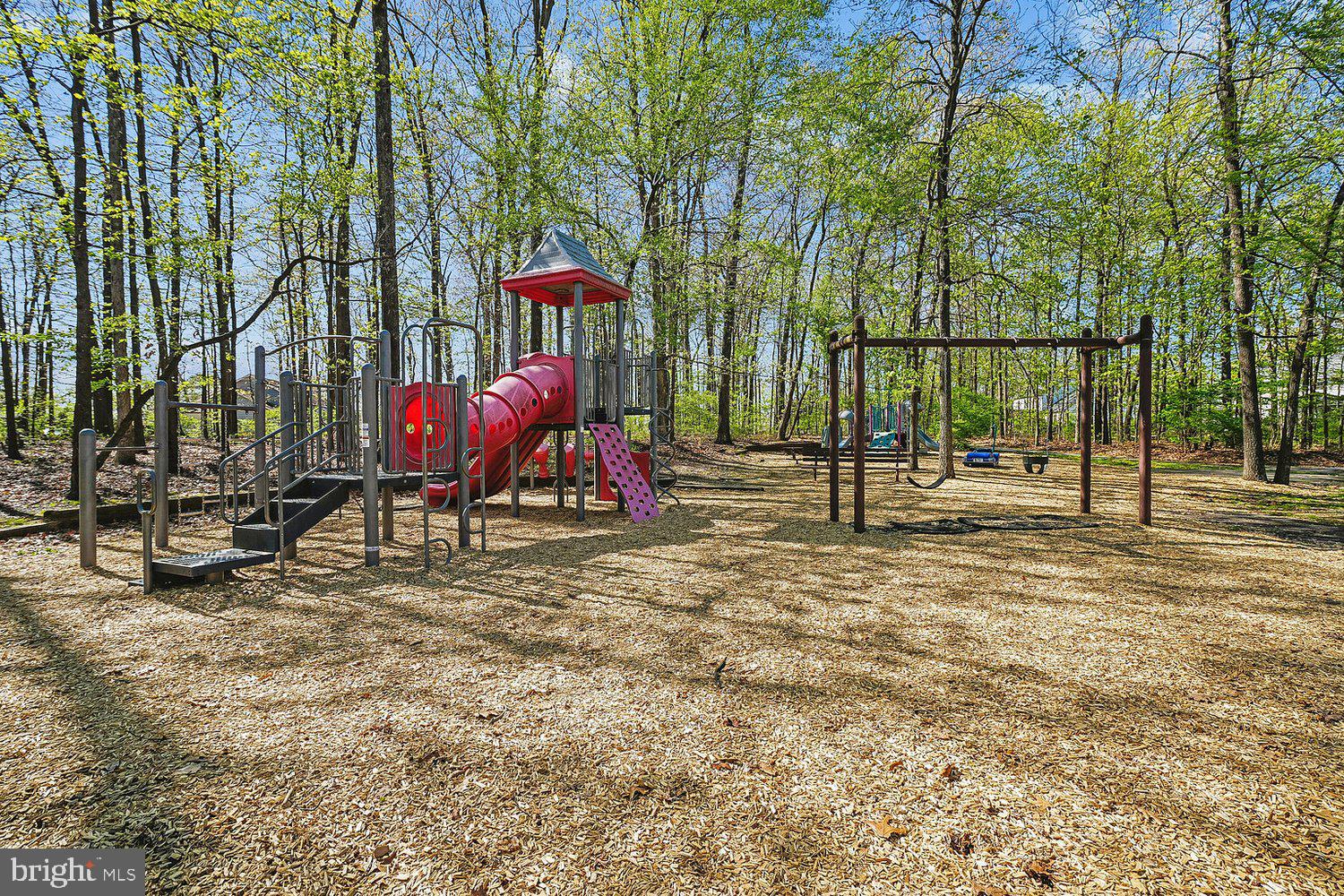 TREESIDE - Residential