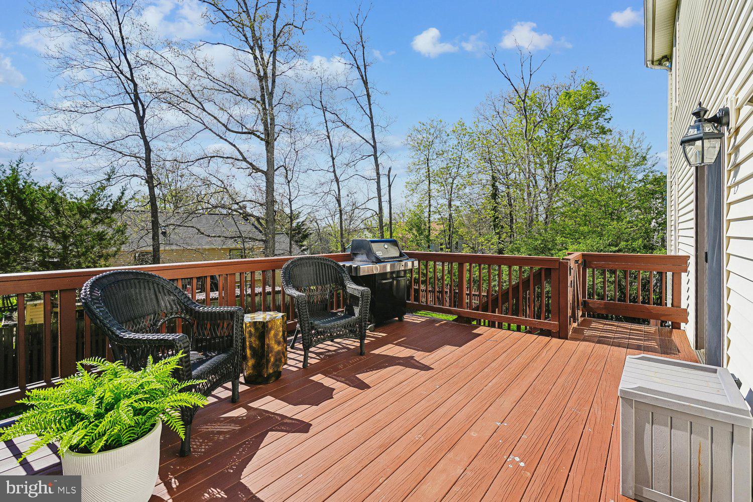 TREESIDE - Residential