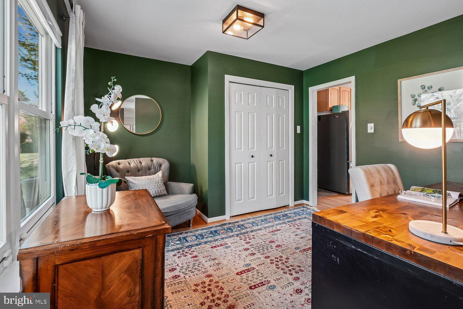 TREESIDE - Residential